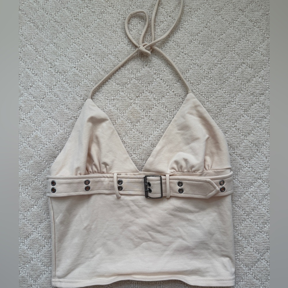 EDIKTED BIRDIE BUCKLE BELTED TOP, SIZE M